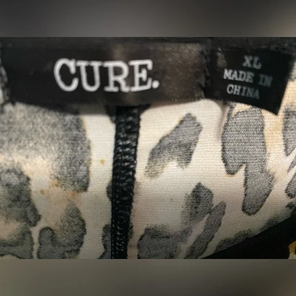 Cure.  Leopard Long Sleeve Dress XL - Picture 3 of 4